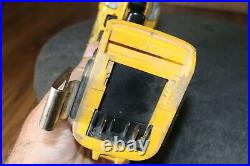 DEWALT DCF885 1/4 20v Max Impact Driver Tool Only (Used 1 light not working)
