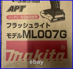 Makita ML007G 40V max XGT Cordless LED 1250lm Flashlight/Spotlight Tool only