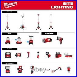 Milwaukee M12 12-Volt Lithium-Ion Cordless PACKOUT Flood Light WithUSB Charging